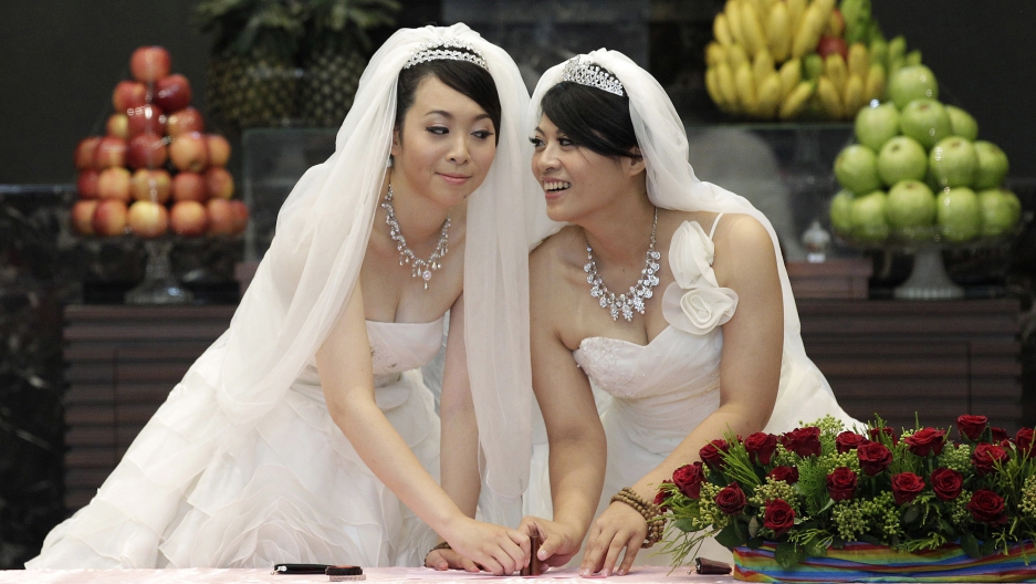 Older asian lesbian Older asian lesbian